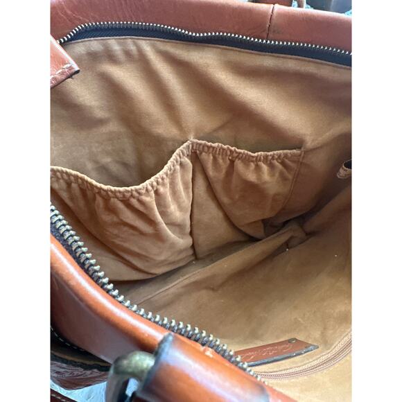 PATRICIA NASH Burnished Tooled Benvenuto Gold Leather Shoulder Bag Tote Cognac - Picture 10 of 10